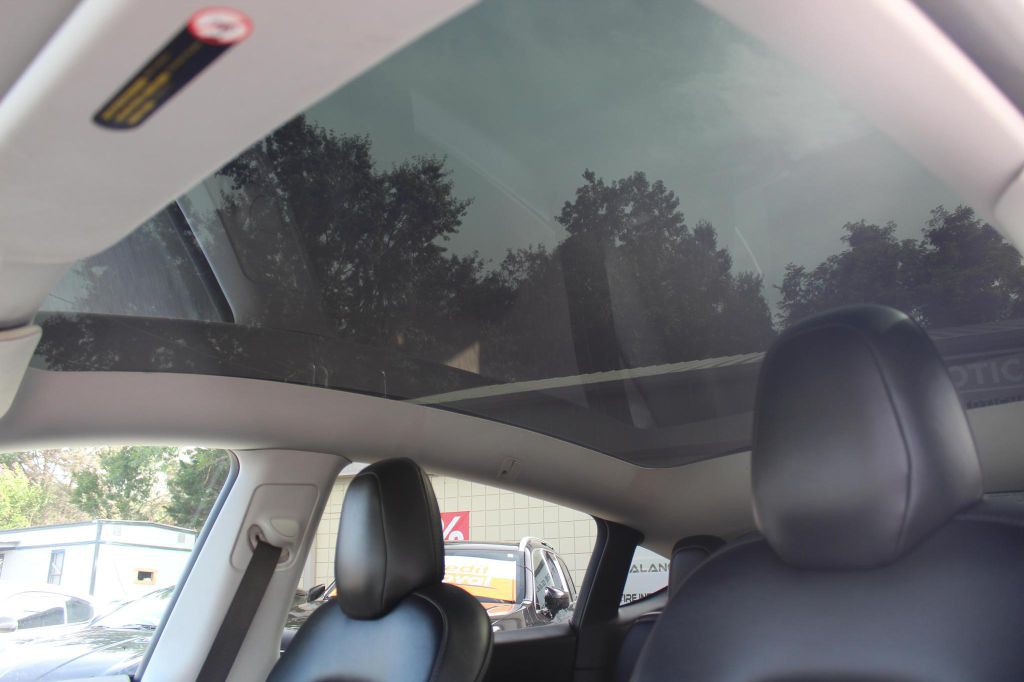 2020 Tesla Model Y Image 25