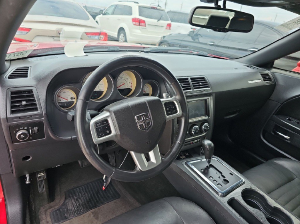 2012 Dodge Challenger Image 6