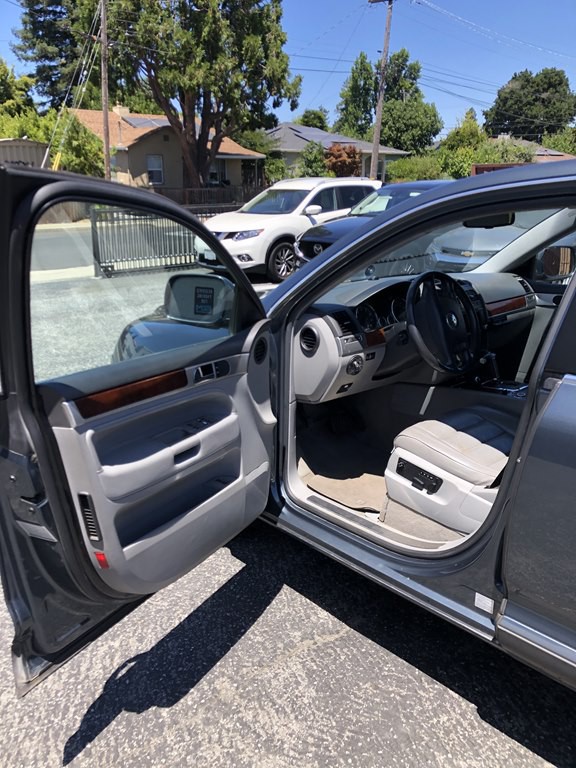 2006 Volkswagen Touareg Image 5