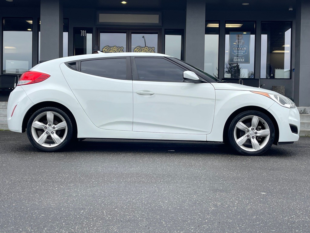 2014 Hyundai Veloster Image 3