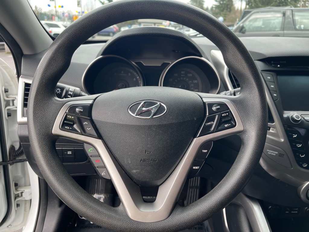 2014 Hyundai Veloster Image 17