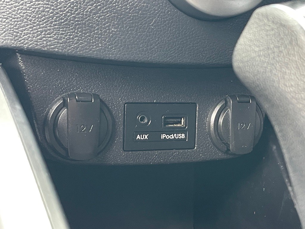 2014 Hyundai Veloster Image 25