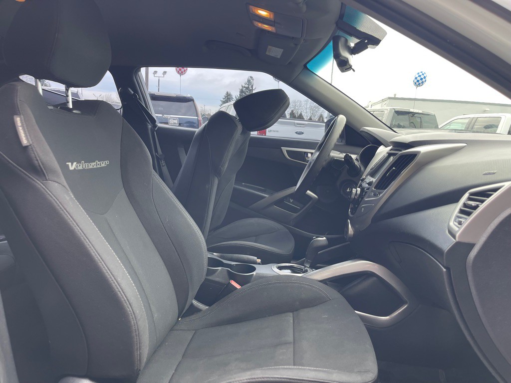 2014 Hyundai Veloster Image 28