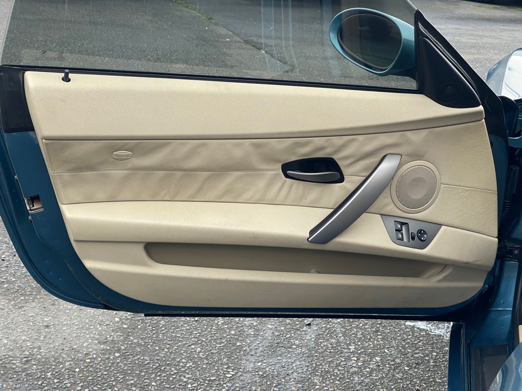 2003 BMW Z4 Image 10