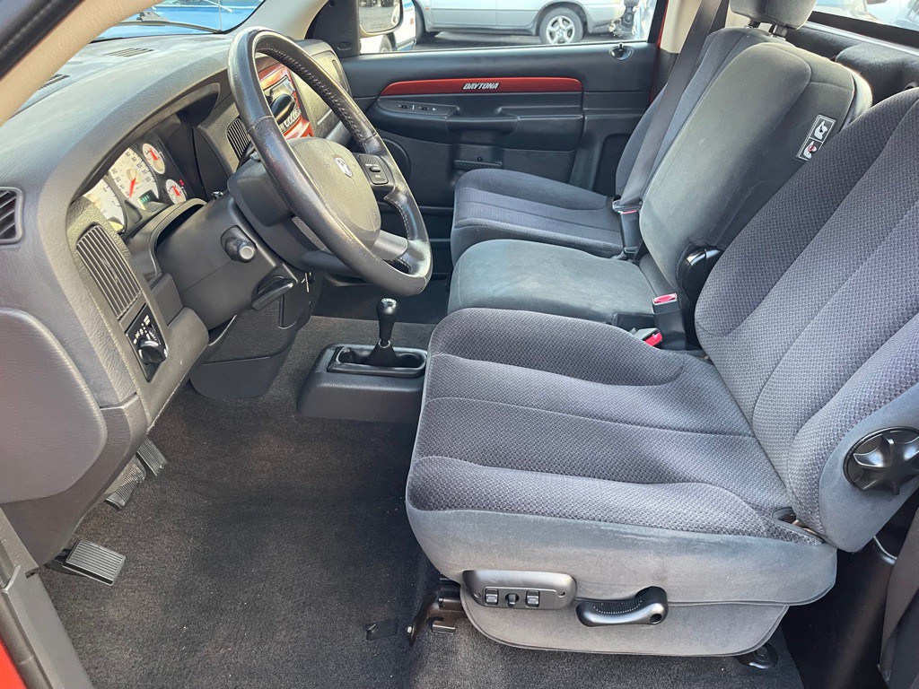 2005 Dodge Ram 1500 Image 3
