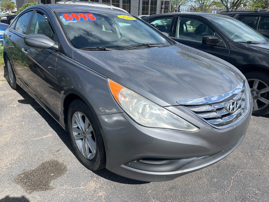 2014 Hyundai Sonata Image 2
