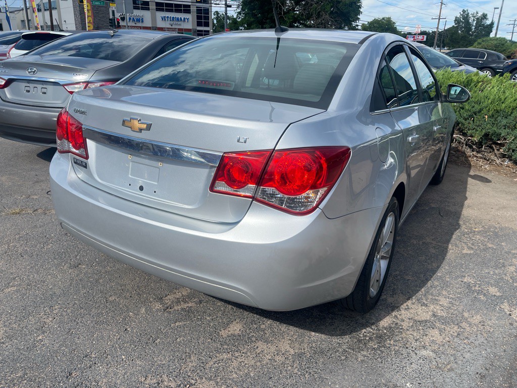 2013 Chevrolet Cruze Image 3