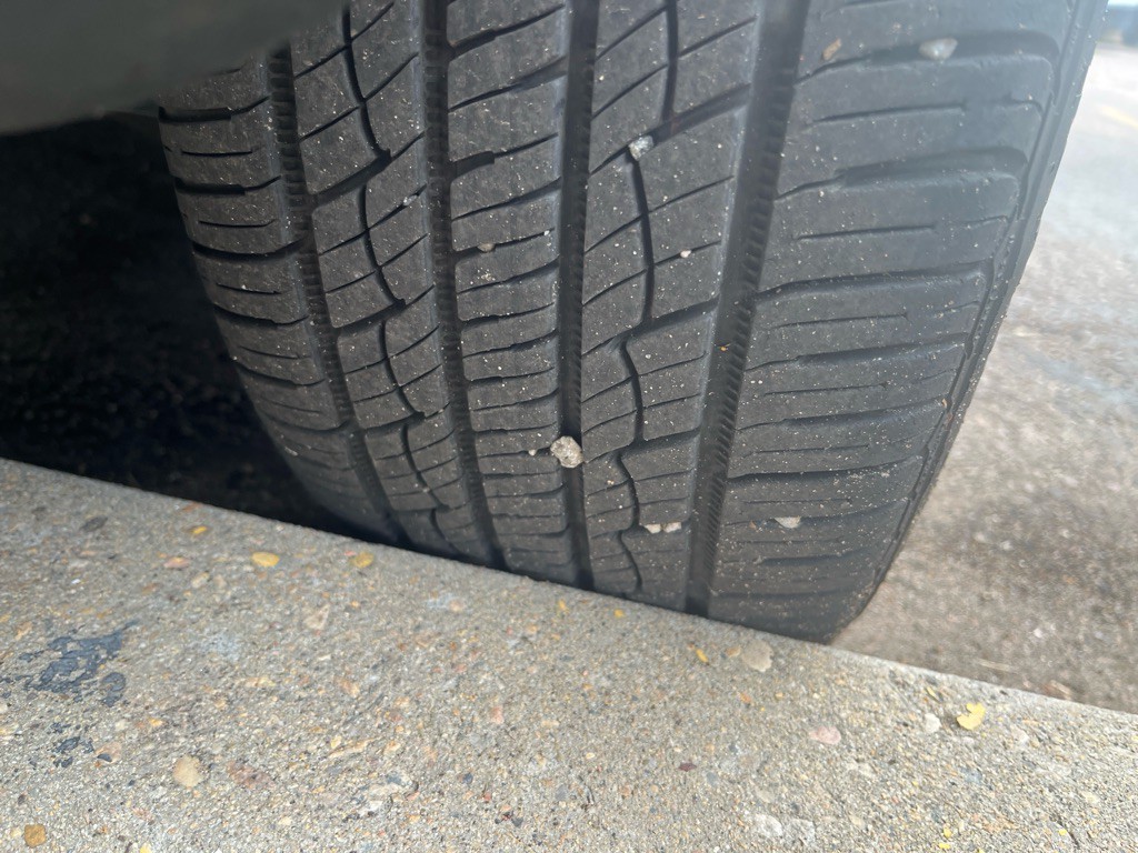 2007 Volvo XC70 Image 10
