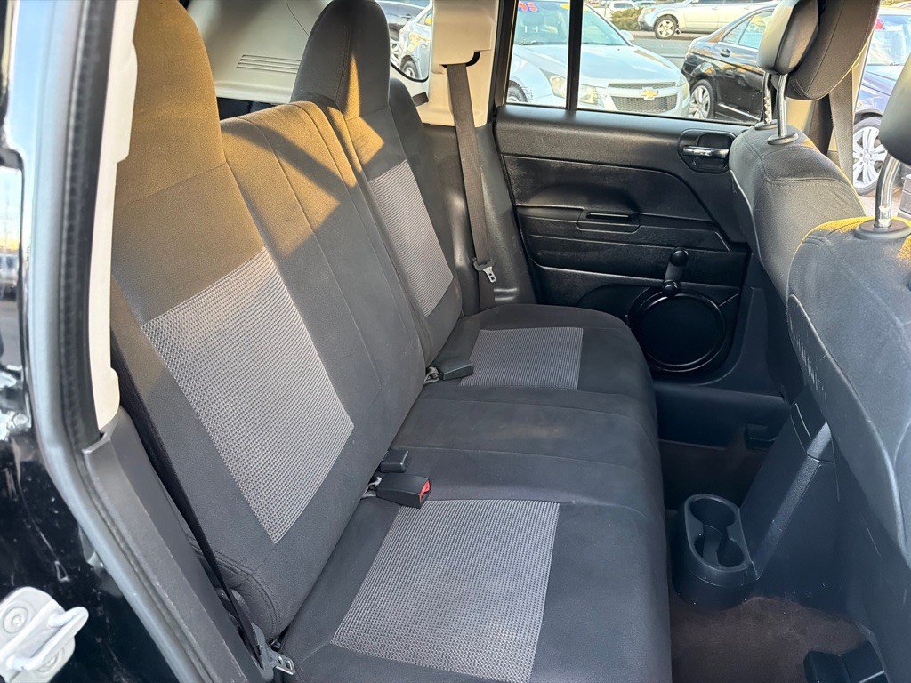 2014 Jeep Compass Image 12