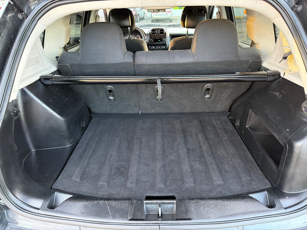 2014 Jeep Compass Image 13