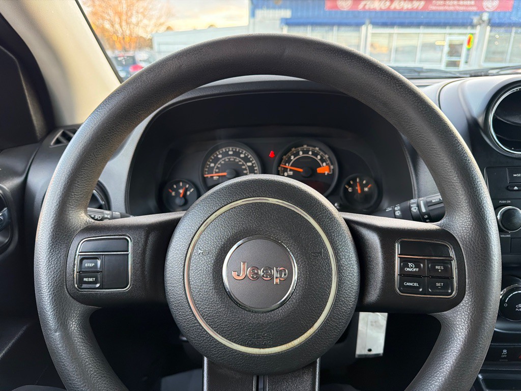 2014 Jeep Compass Image 16