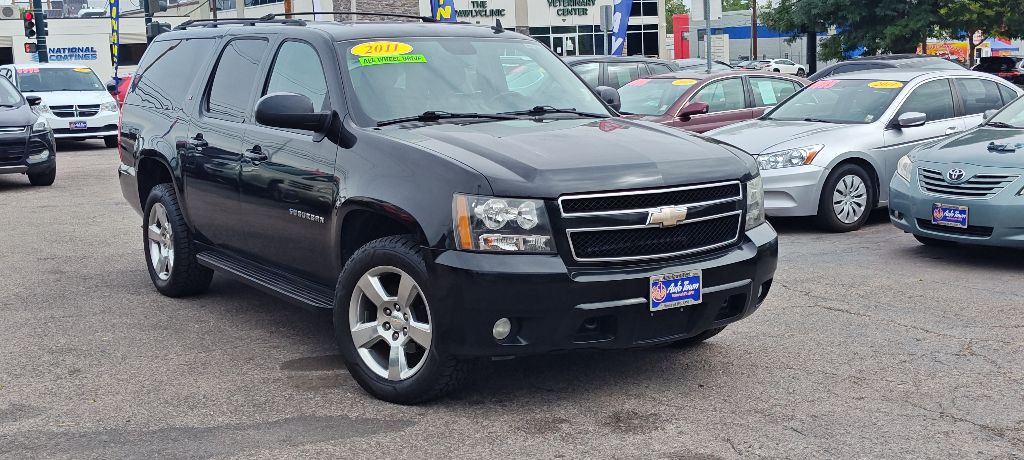 2011 Chevrolet Suburban Image 1