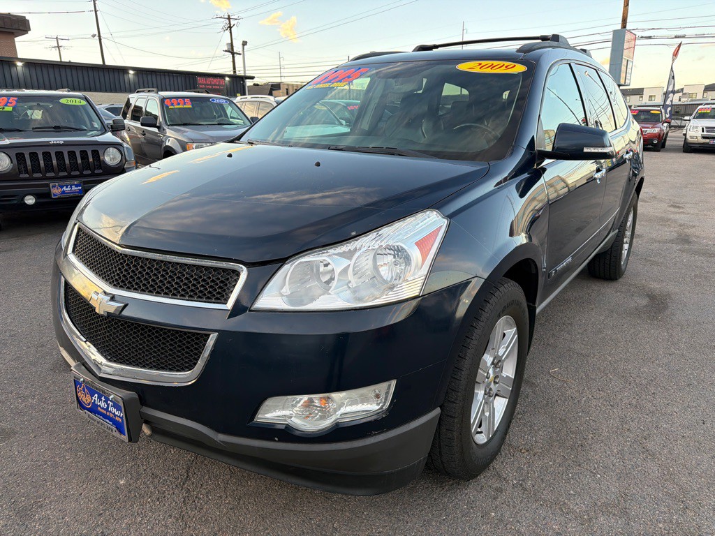 2009 Chevrolet Traverse Image 1