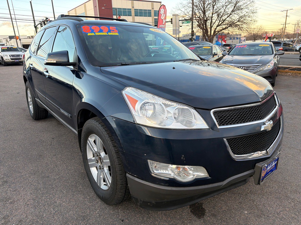 2009 Chevrolet Traverse Image 3