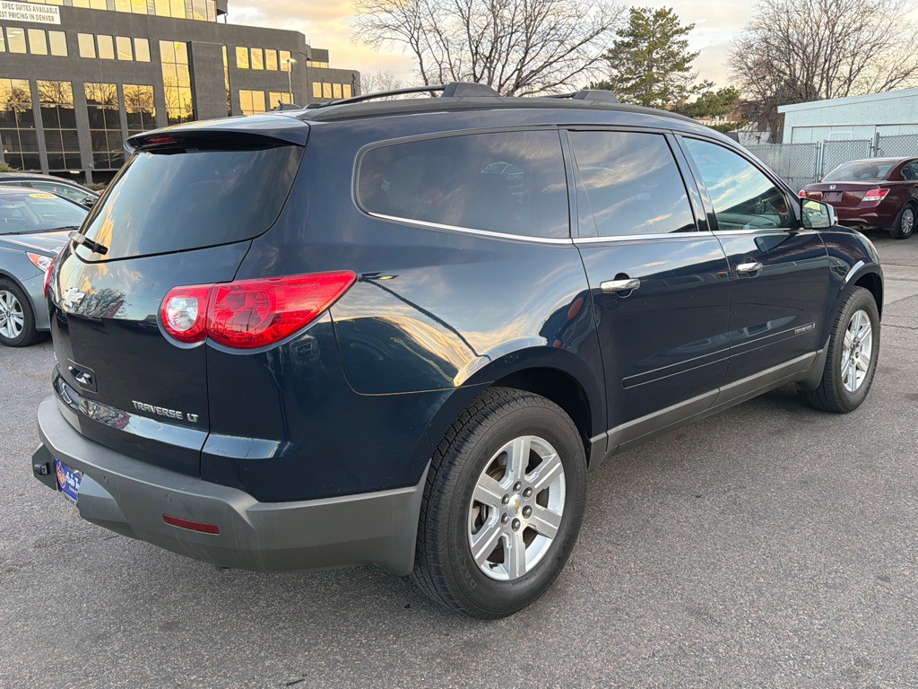 2009 Chevrolet Traverse Image 5