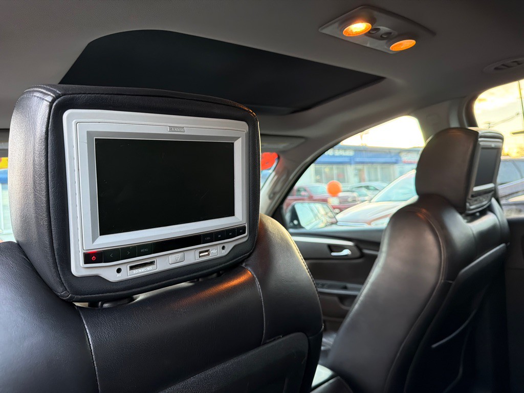 2009 Chevrolet Traverse Image 12