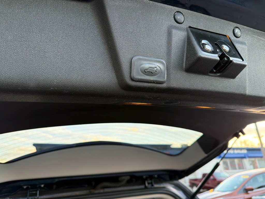 2009 Chevrolet Traverse Image 16