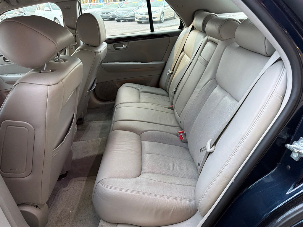 2007 Cadillac DTS Image 11