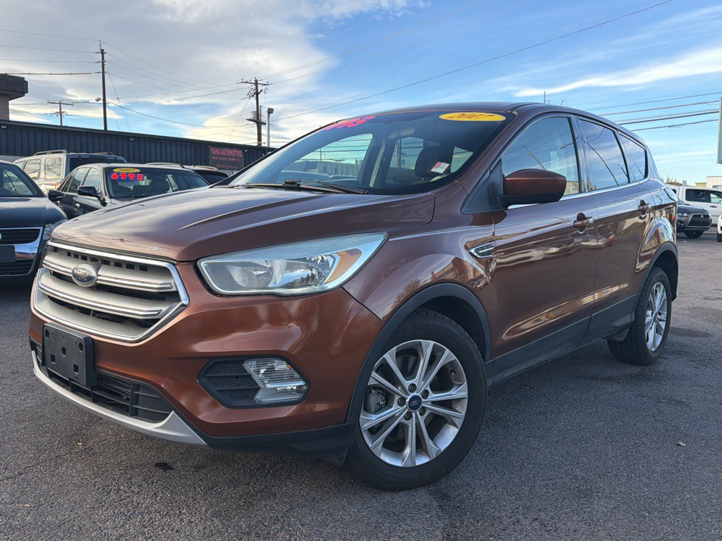 2017 Ford Escape Image 2