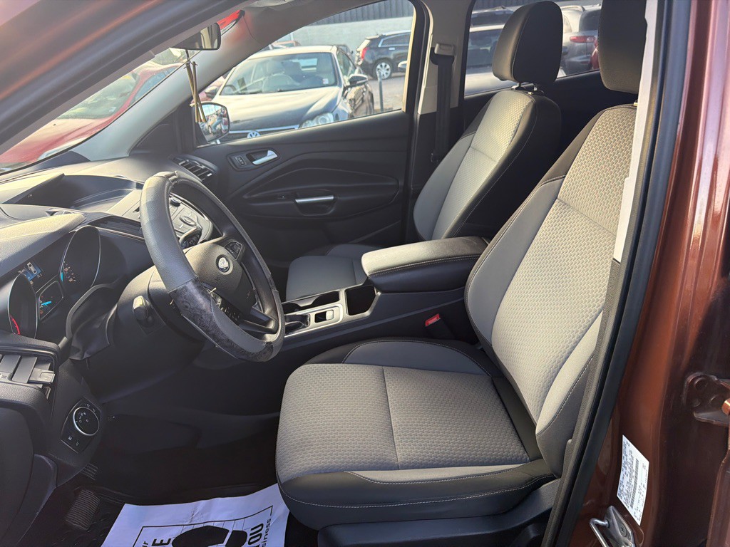 2017 Ford Escape Image 10