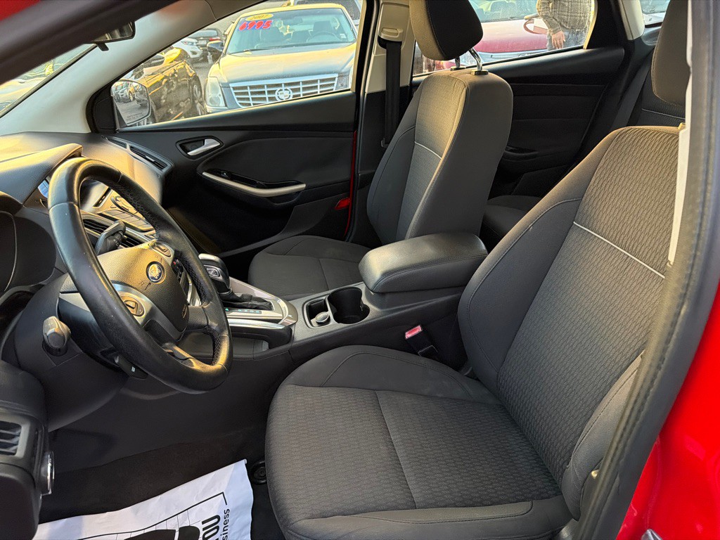 2012 Ford Focus Image 10