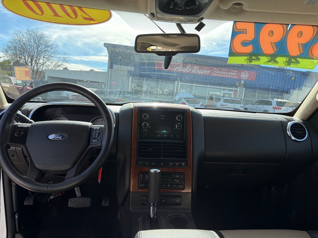 2010 Ford Explorer Image 15