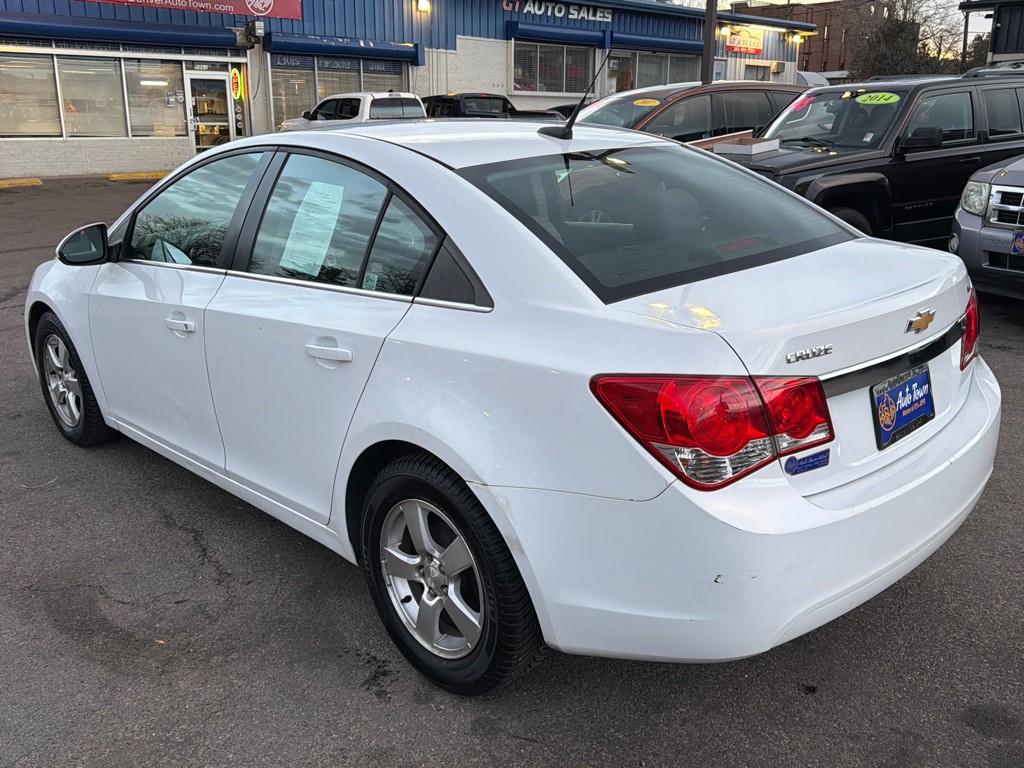 2012 Chevrolet Cruze Image 5