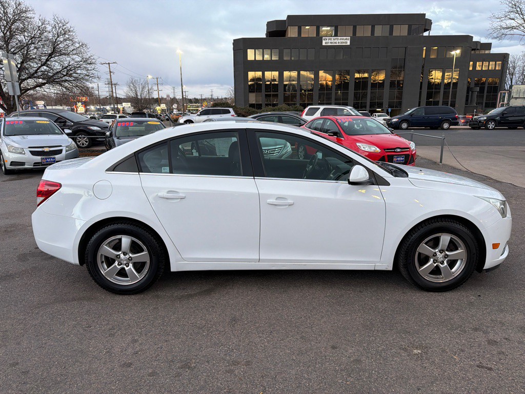 2012 Chevrolet Cruze Image 8