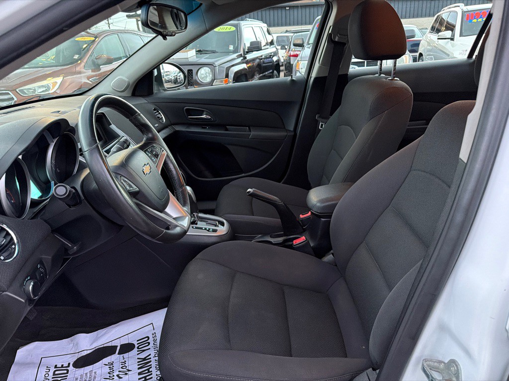 2012 Chevrolet Cruze Image 9