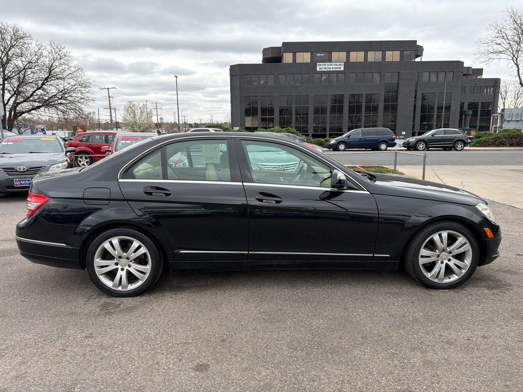 2008 Mercedes-Benz C-Class Image 8