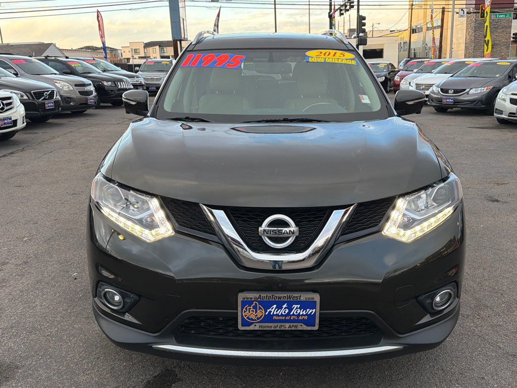 2015 Nissan Rogue Image 2