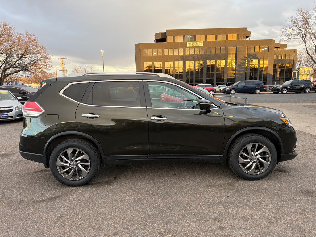 2015 Nissan Rogue Image 4