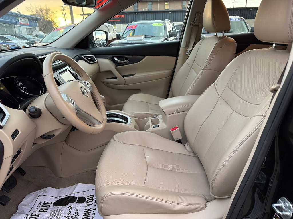 2015 Nissan Rogue Image 9