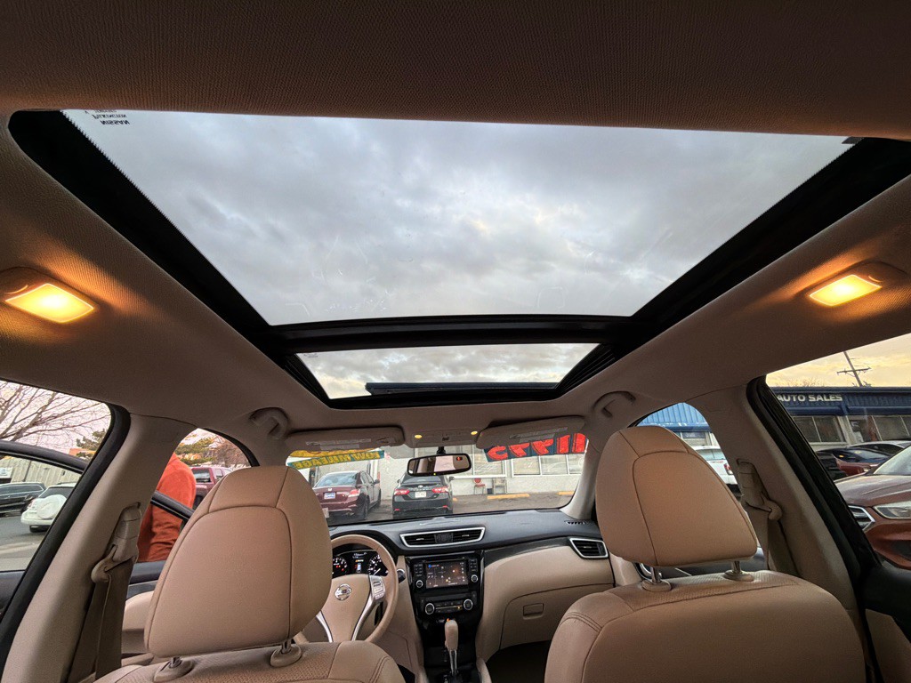 2015 Nissan Rogue Image 11