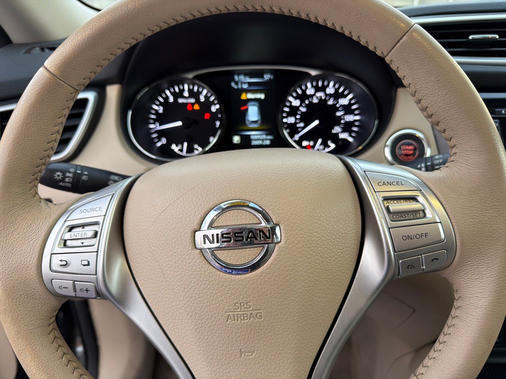 2015 Nissan Rogue Image 12