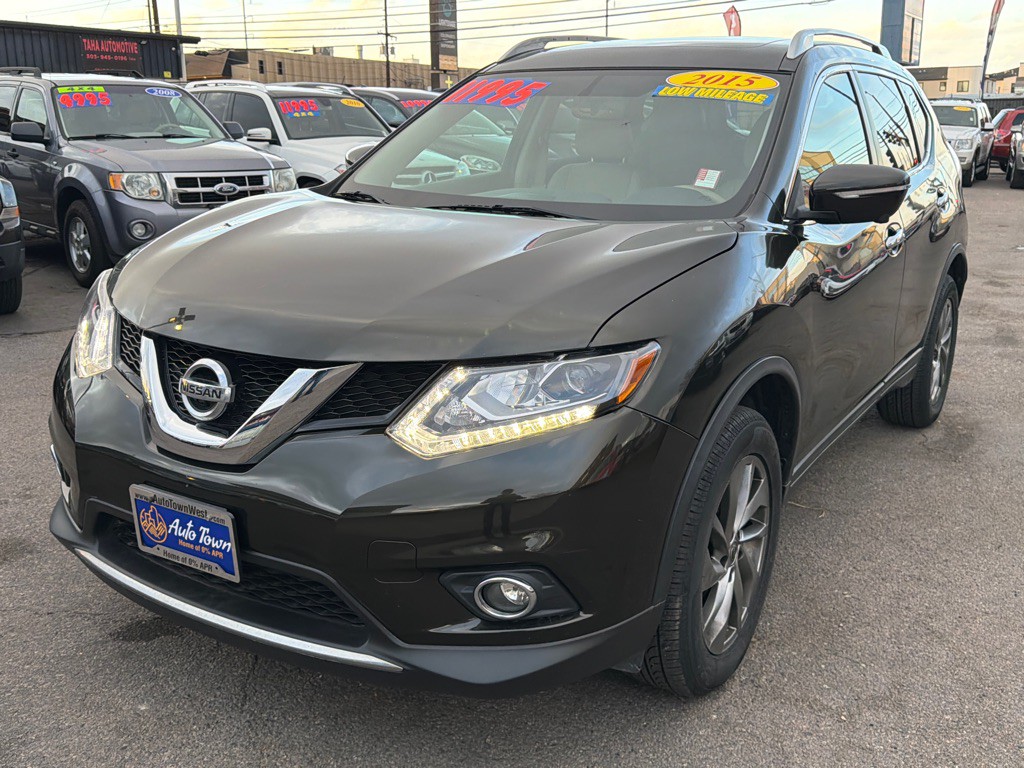 2015 Nissan Rogue Image 2