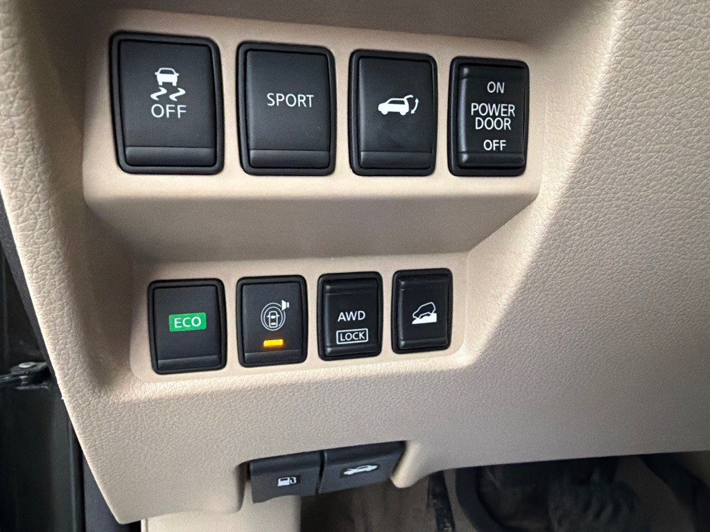 2015 Nissan Rogue Image 16