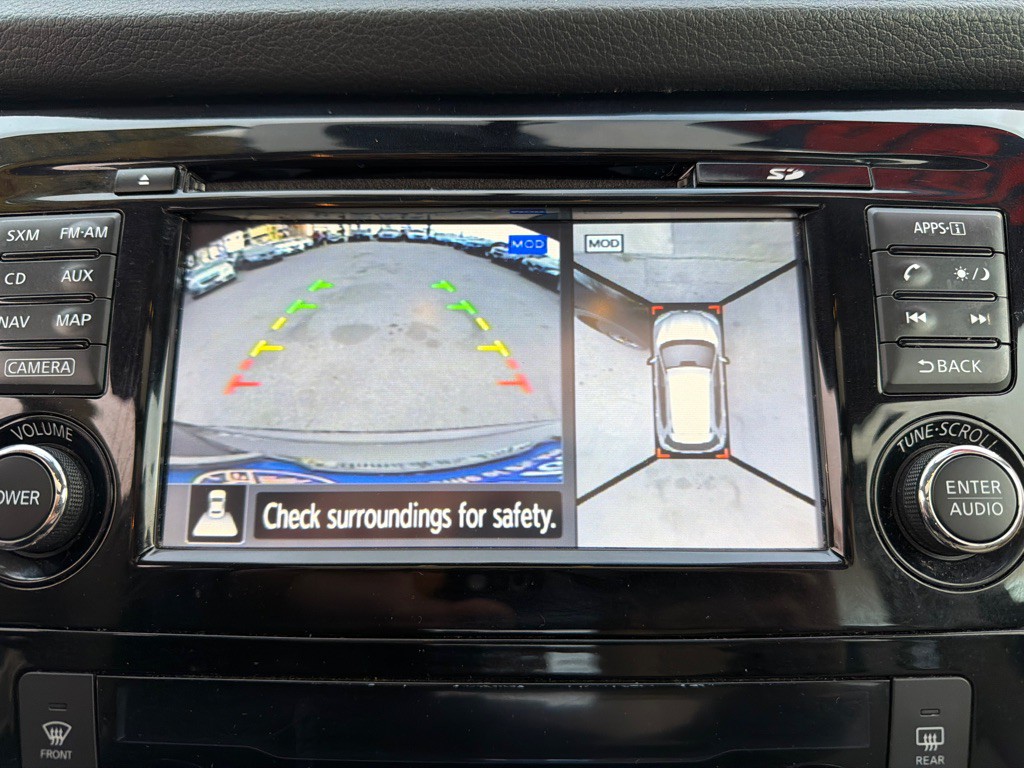 2015 Nissan Rogue Image 17