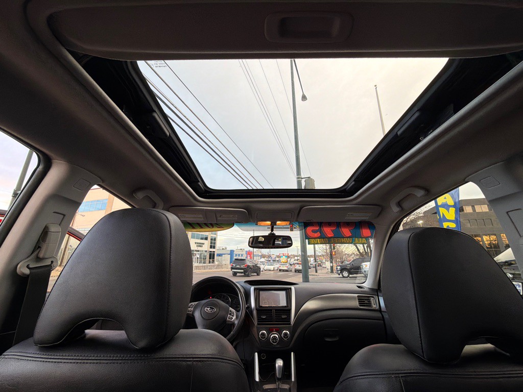 2011 Subaru Forester Image 14