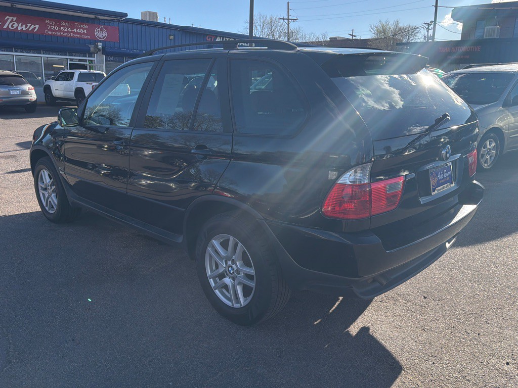 2004 BMW X5 Image 5