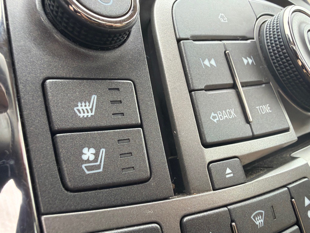 2013 Buick Lacrosse Image 18