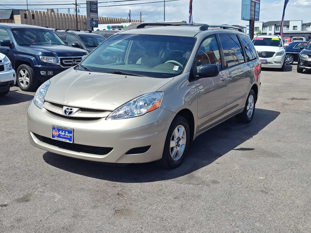 2008 Toyota Sienna Image 4