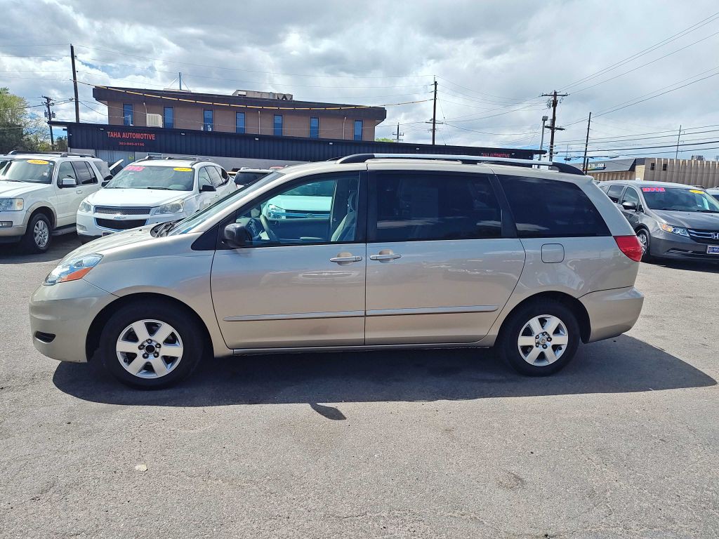 2008 Toyota Sienna Image 5