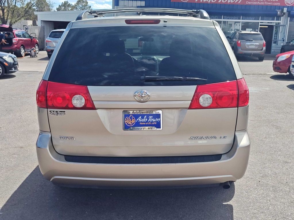 2008 Toyota Sienna Image 6
