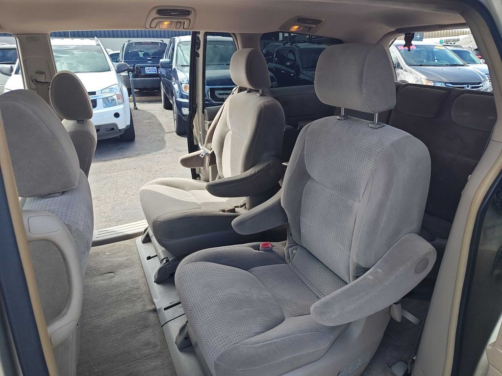 2008 Toyota Sienna Image 10