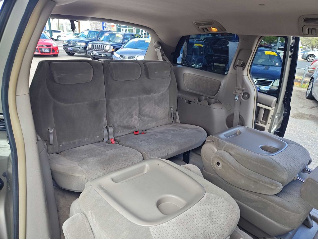 2008 Toyota Sienna Image 11