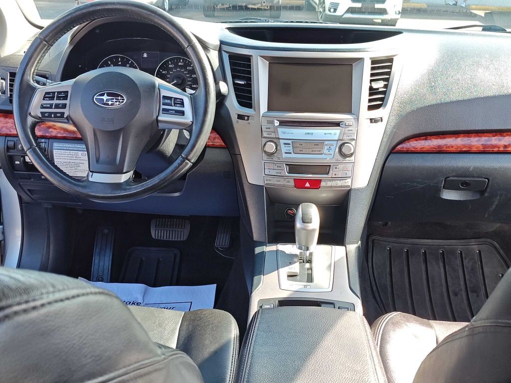 2012 Subaru Outback Image 9