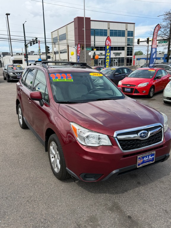 2015 Subaru Forester Image 1