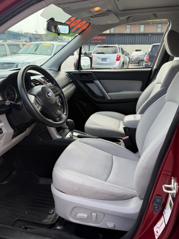 2015 Subaru Forester Image 9