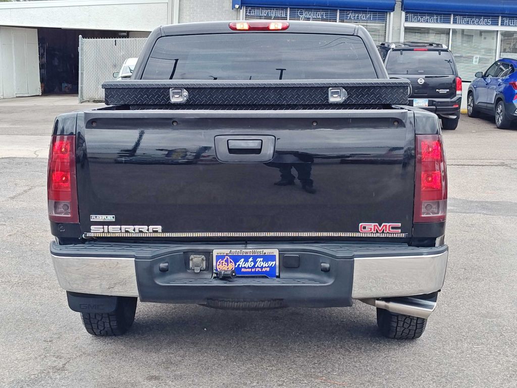 2007 GMC Sierra Image 4